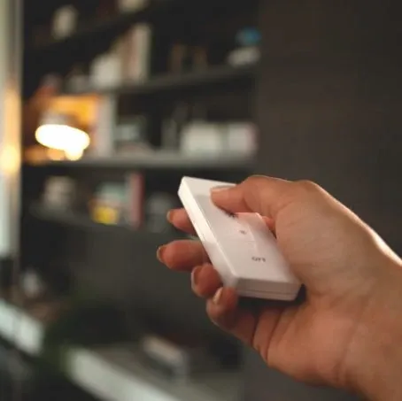 Bluetooth control vs Hue Bridge comparison for Philips Hue