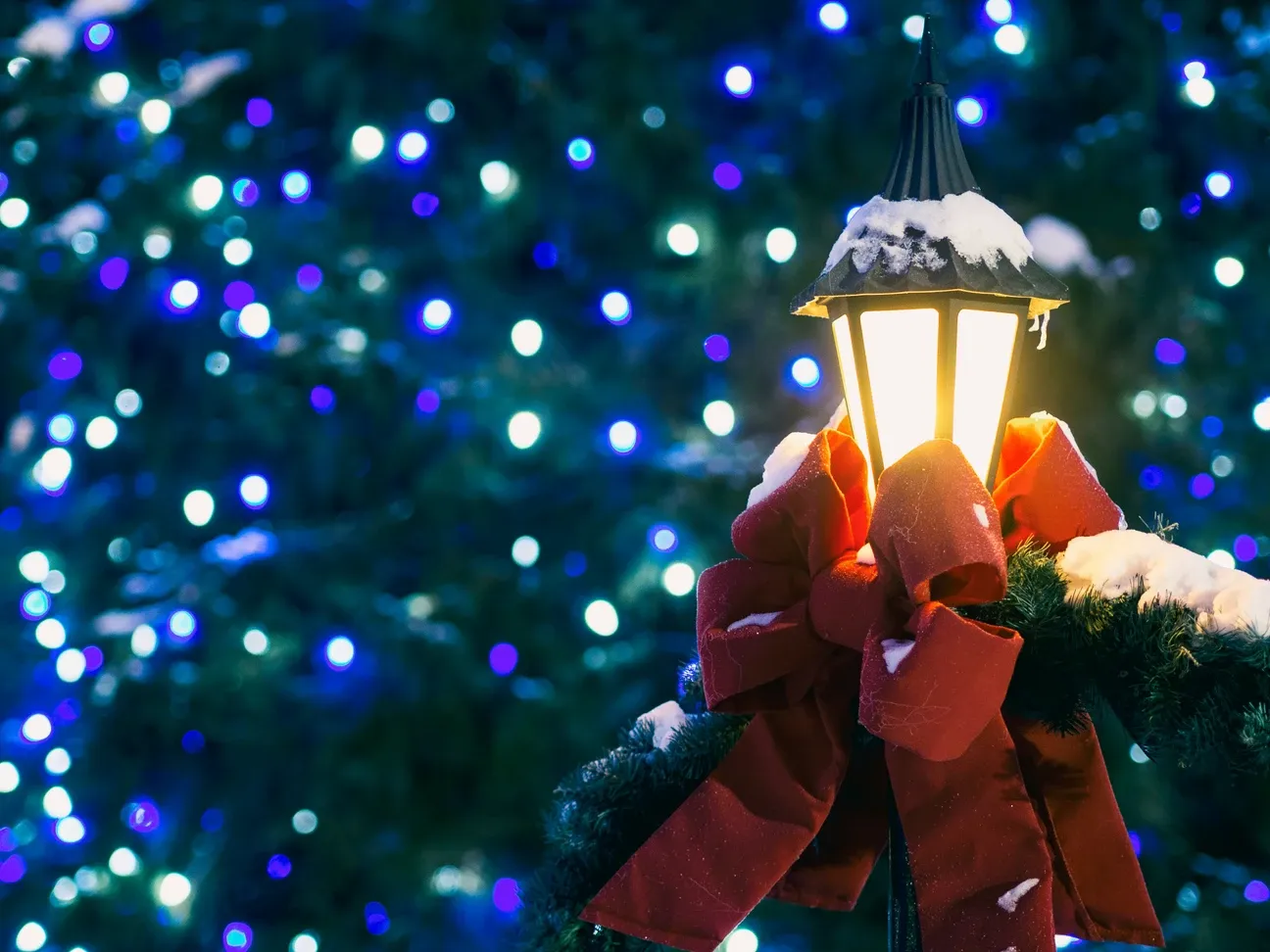 Automated Holiday Ambience Setup - Smart Lighting Scenes