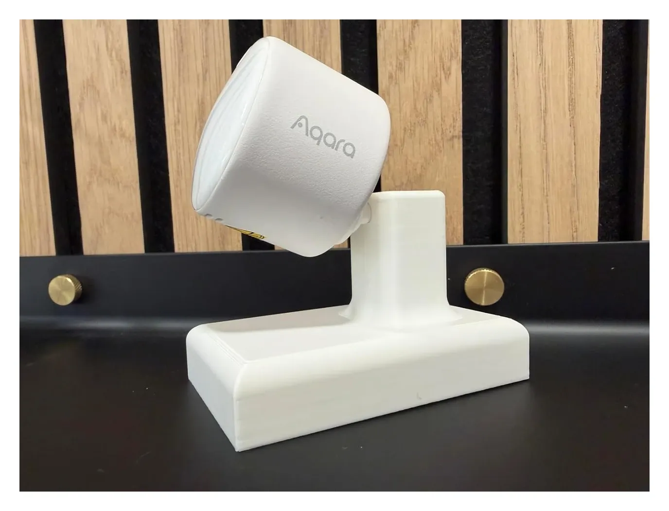 Dual detection technology combining PIR and mmWave sensors for accurate presence sensing