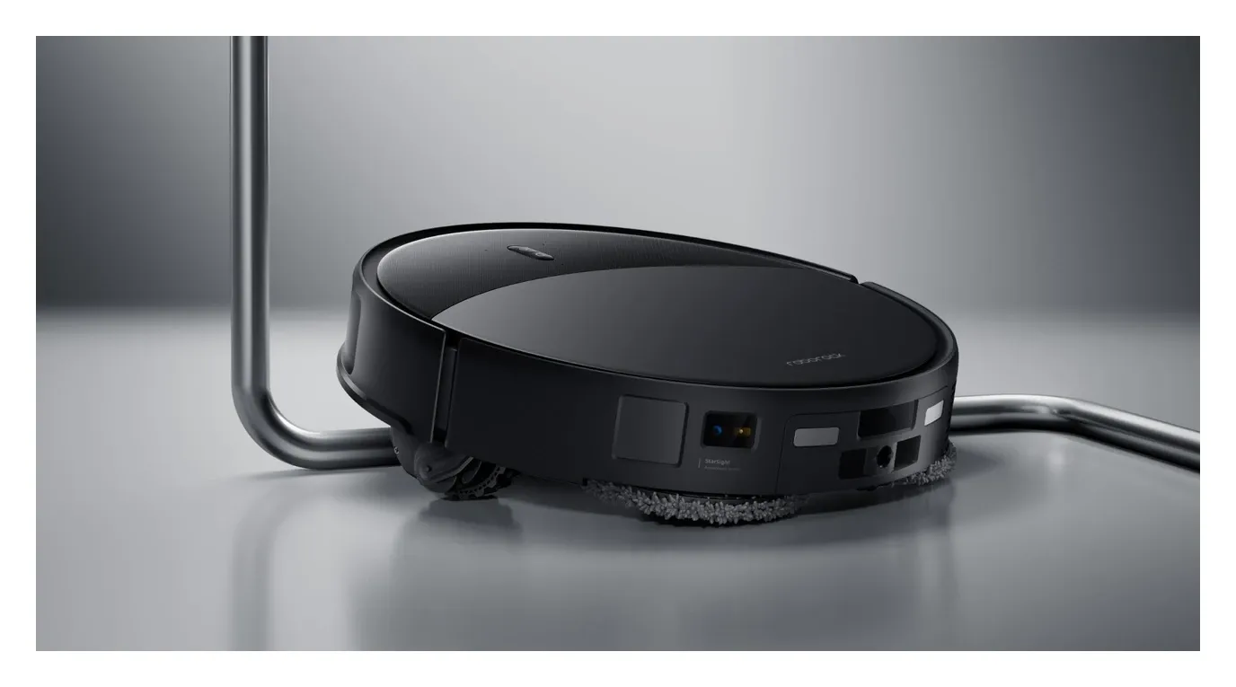 Roborock Saros 20 cleaning under low furniture with slim 79.8 mm profile