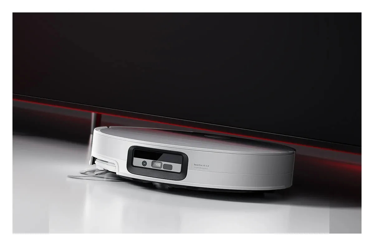 Roborock Saros 20 Sonic AdaptiLift Chassis 3.0 obstacle climbing capability