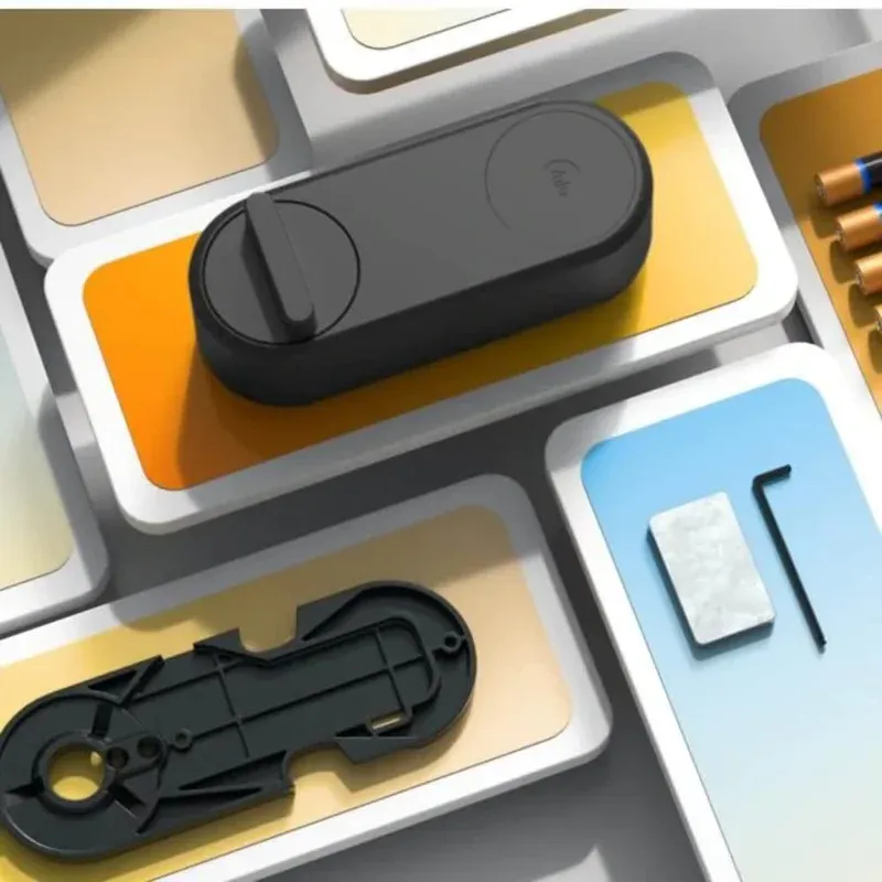 Yale Linus Smart Lock 2.0 with Yale Connect bridge accessory